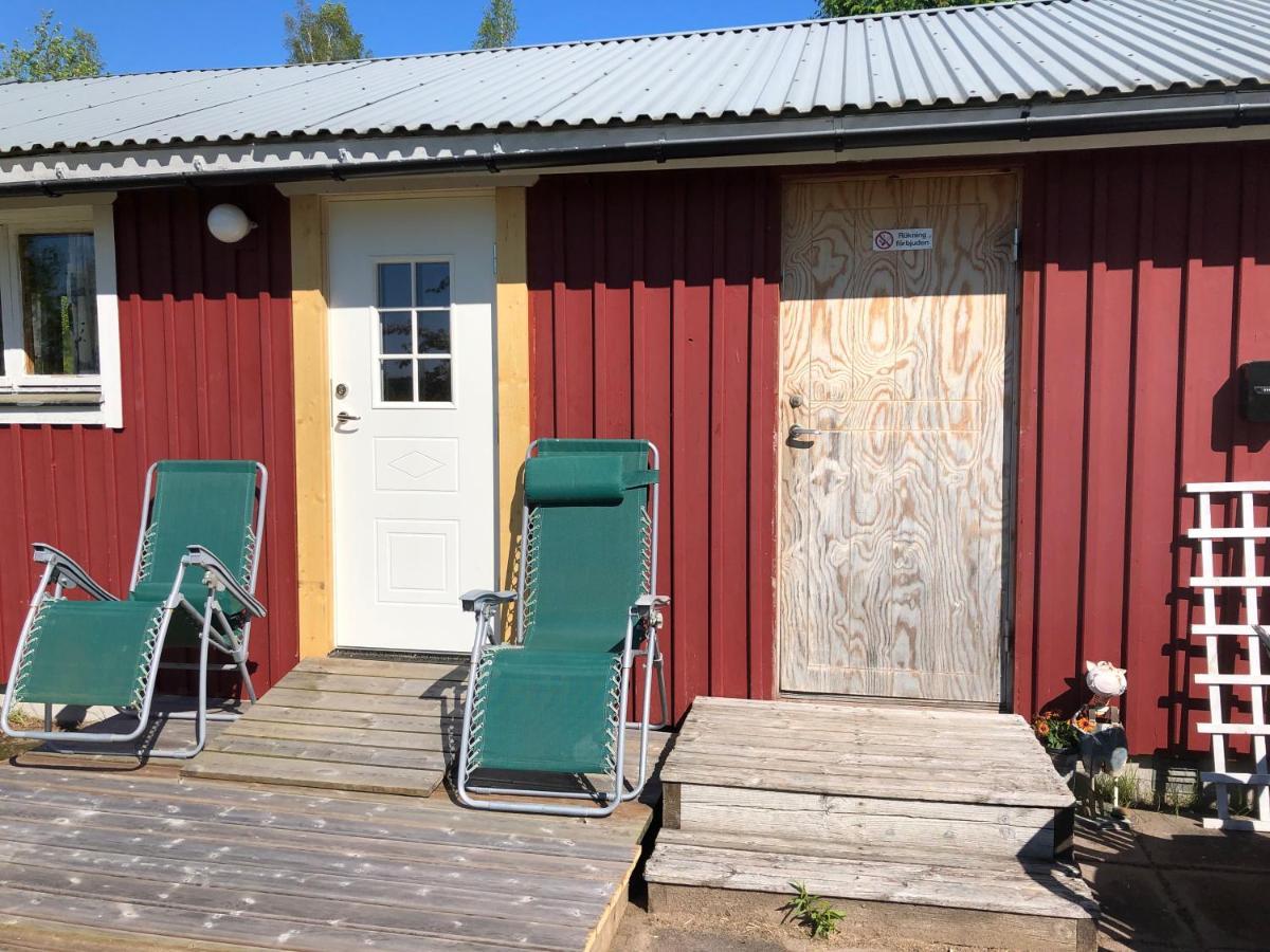 Three Rooms Stuga I Stugby Near National Park Undenäs Exterior foto