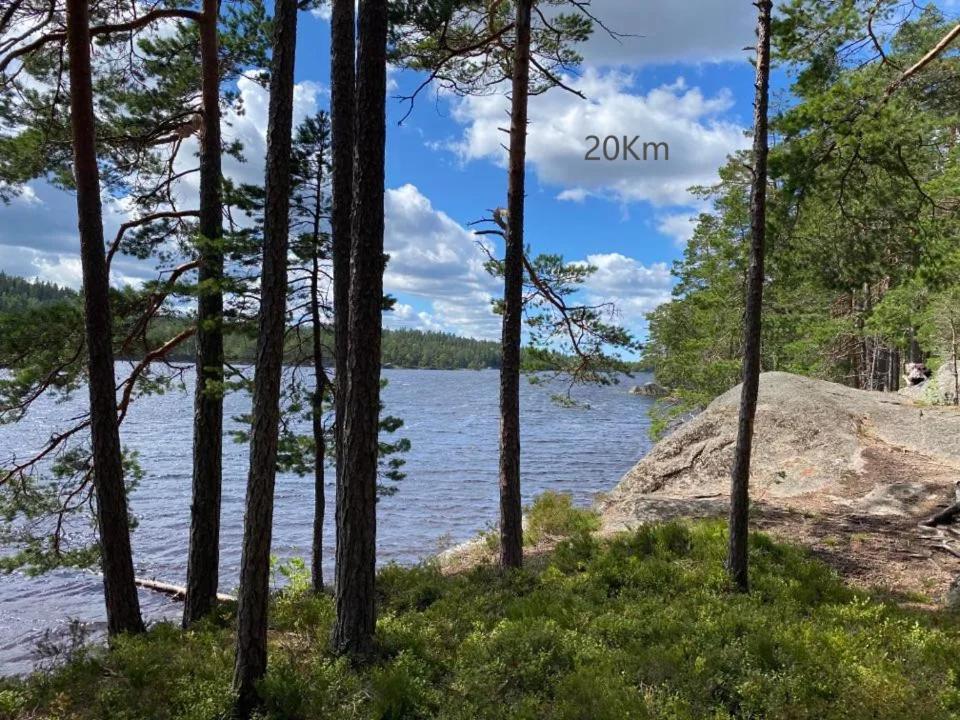 Three Rooms Stuga I Stugby Near National Park Undenäs Exterior foto